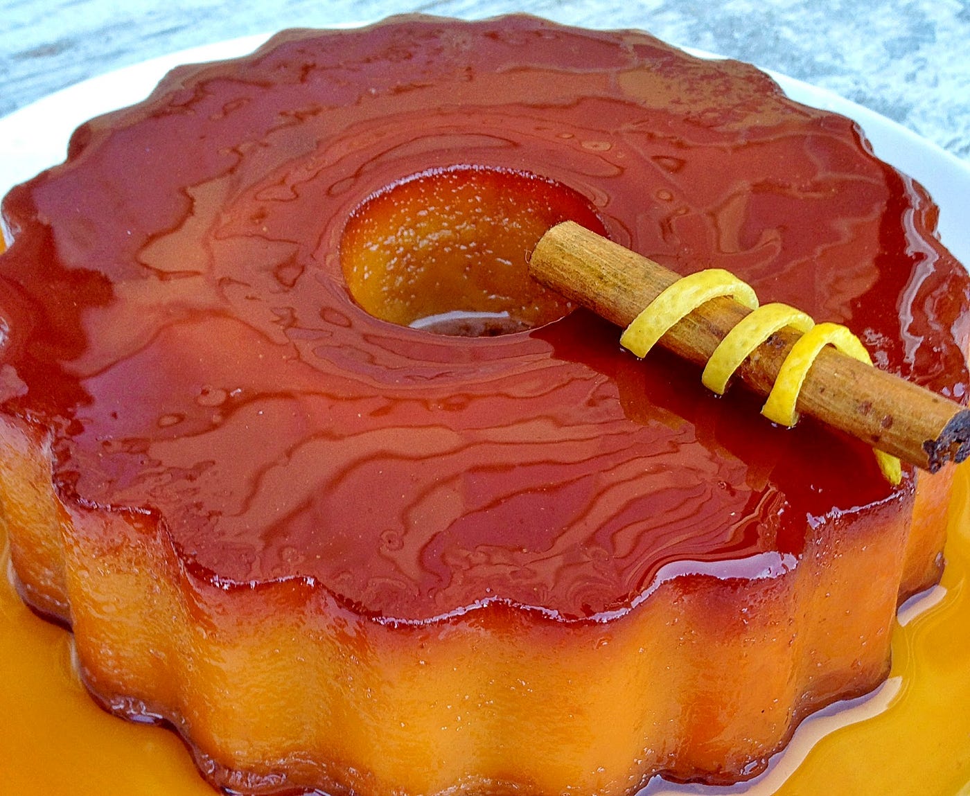 Pudim Abade de Priscos, doce conventual português com toucinho